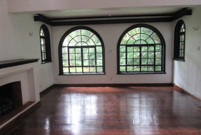 4 Bed Townhouse with En Suite at Riverside - 4