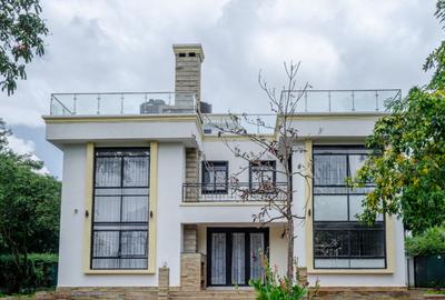 7 Bed House with En Suite in Karen - 2