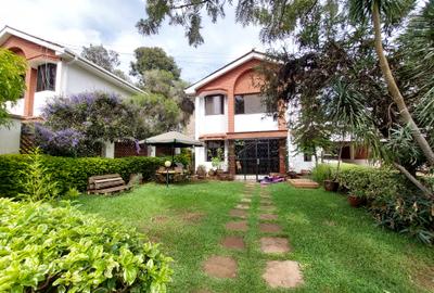6 Bed Townhouse with En Suite at Algeyo Marakwet Close - 4