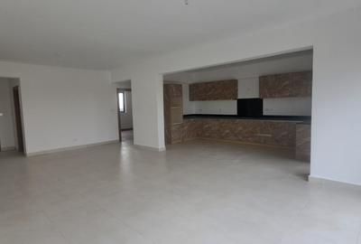 3 Bed Apartment with En Suite in Rhapta Road