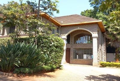 4 Bed Townhouse with En Suite in Spring Valley