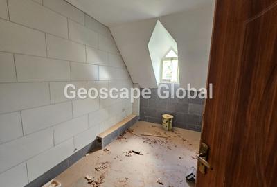 5 Bed Apartment with En Suite in Gigiri