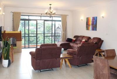 3 Bed Apartment with En Suite in Parklands