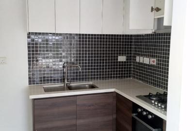 1 Bed Apartment with En Suite in Lavington - 4