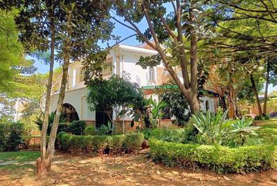 5 Bed House with Staff Quarters in Nyari