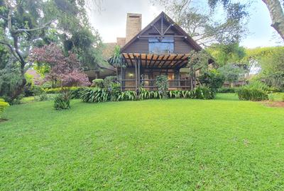 4 Bed House with En Suite at Lake View