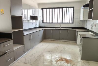 5 Bed Apartment with Staff Quarters in General Mathenge - 4