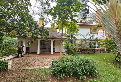 5 Bed House with En Suite in Kyuna