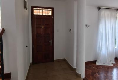 4 Bed Townhouse with En Suite at Lavington