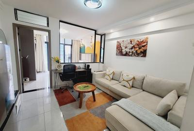 Serviced 1 Bed Apartment with En Suite at 23 Westlands Road