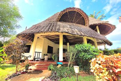 2 Bed Villa with En Suite in Diani