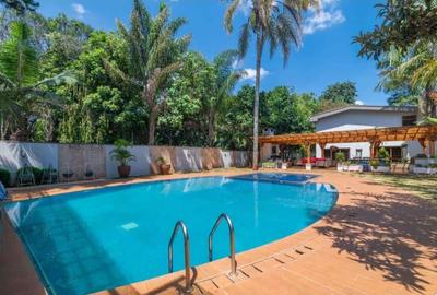 7 Bed House with En Suite at Loresho