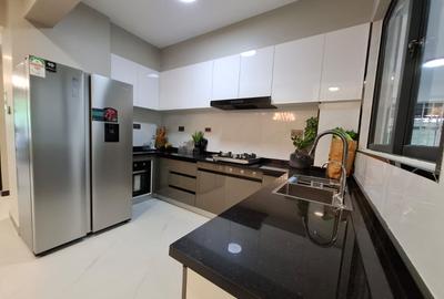 4 Bed Apartment with En Suite in Kileleshwa