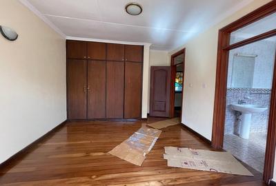 4 Bed House with En Suite at Karen Road - 4