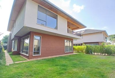 5 Bed Townhouse with En Suite at Lavington Green - 2