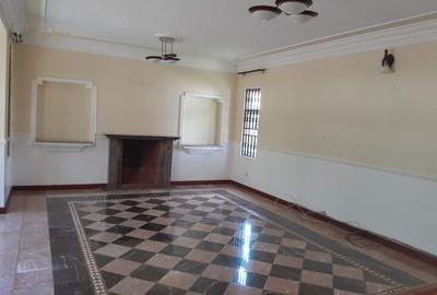 4 Bed House with En Suite at Peponi Road