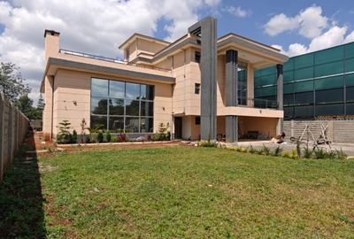 10 Bed Villa with En Suite in Karen