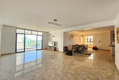 4 Bed Apartment with En Suite in General Mathenge - 2