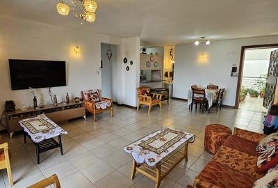 Furnished 2 Bed Apartment with En Suite in Parklands