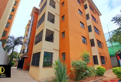 3 Bed Apartment with En Suite at School Line