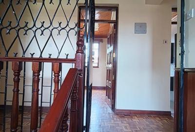 4 Bed House with En Suite in Runda - 4