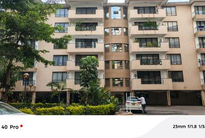 3 Bed Apartment with En Suite at Rhapta Rd