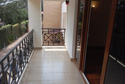 5 Bed Townhouse with En Suite in Lavington - 4