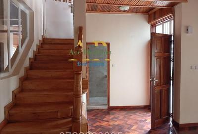 4 Bed Townhouse with En Suite at Spring Valley - 4