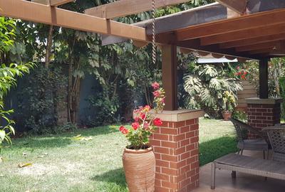 5 Bed Townhouse with En Suite at Lavington