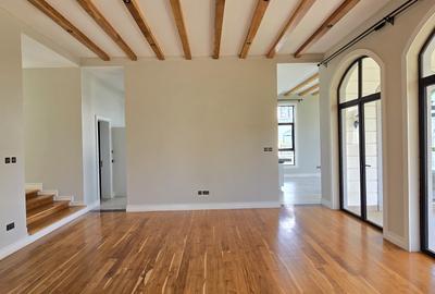 5 Bed House with En Suite in Loresho