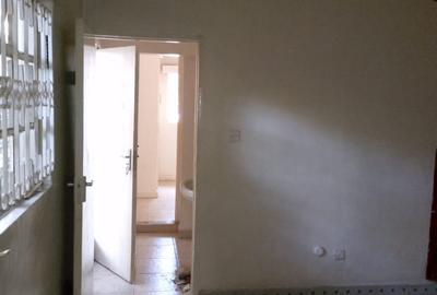 2 Bed House in Westlands Area - 4