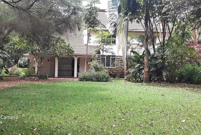 5 Bed Townhouse with En Suite in Kyuna