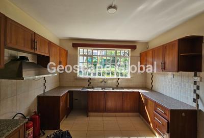 4 Bed House with En Suite in Nyari - 4
