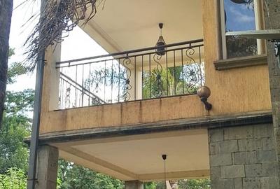 5 Bed Townhouse with En Suite in Spring Valley - 4