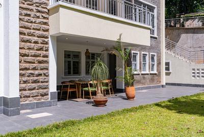 Serviced 3 Bed Apartment with En Suite in Runda