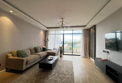 3 Bed Apartment with En Suite in Brookside