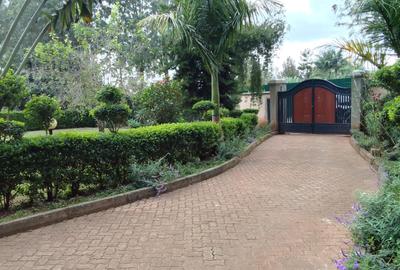 4 Bed House with En Suite at Bomas