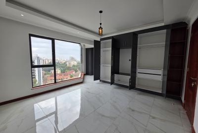 3 Bed Apartment with En Suite in Kileleshwa