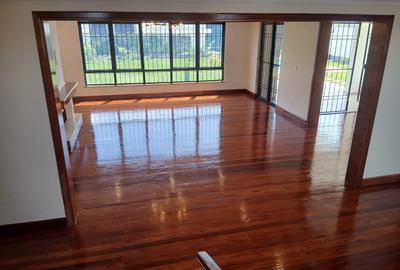 5 Bed House with En Suite in Loresho - 3