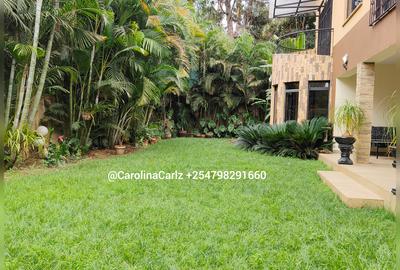 5 Bed Villa with En Suite at Kyuna Road