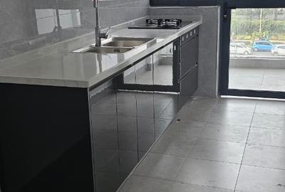 2 Bed Apartment with Gym in Kilimani - 3