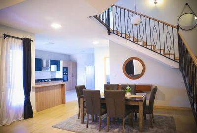 4 Bed Townhouse with En Suite in Langata - 2