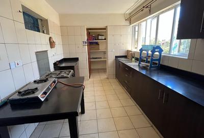 3 Bed Apartment with En Suite in Lavington