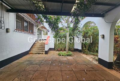 3 Bed House with En Suite in Runda