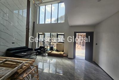 5 Bed Townhouse with En Suite in Lavington - 4