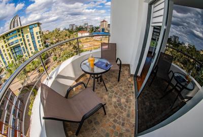 Serviced 1 Bed Apartment with En Suite at Wood Avenue - 4