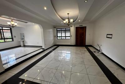 6 Bed Villa with En Suite in Karen - 3