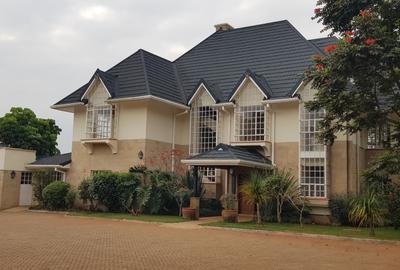 6 Bed House with En Suite at Kinanda Road