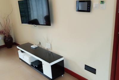 Serviced 2 Bed Apartment with En Suite at Westlands Avenue - 3