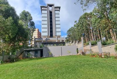 2 Bed Apartment with Swimming Pool in Kitisuru